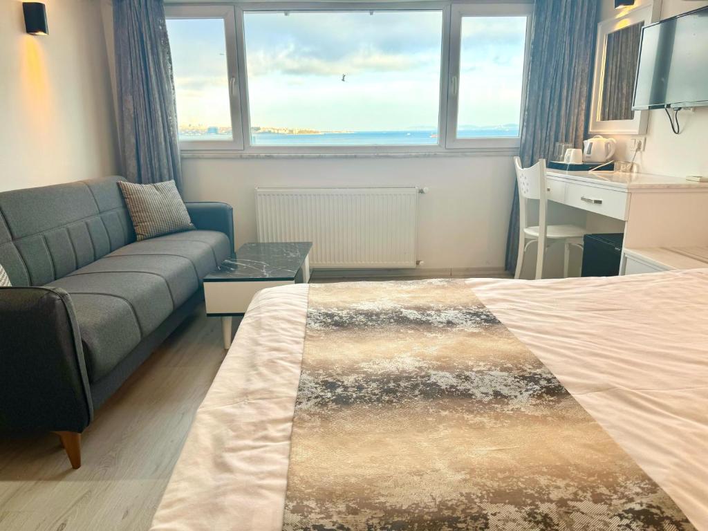 Double Rooms 16